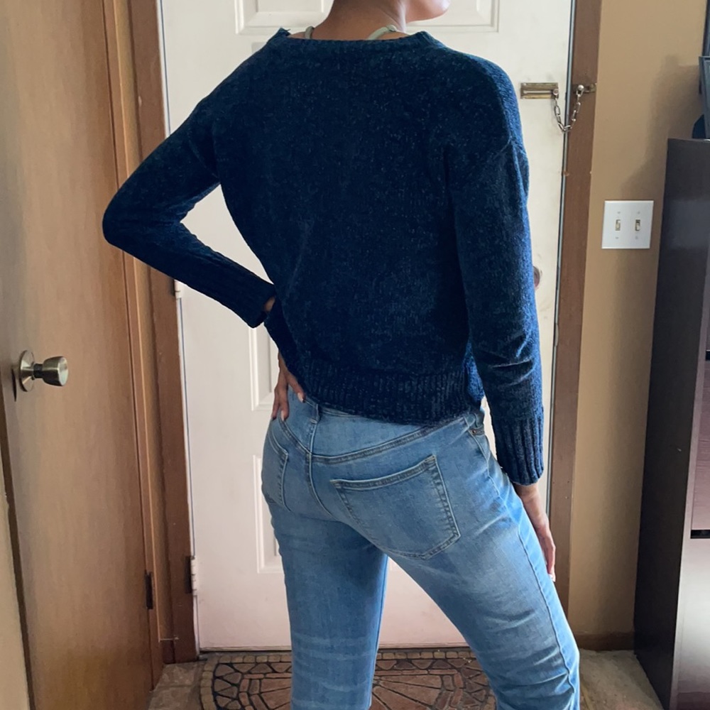 Sweater - Picture 5 of 5